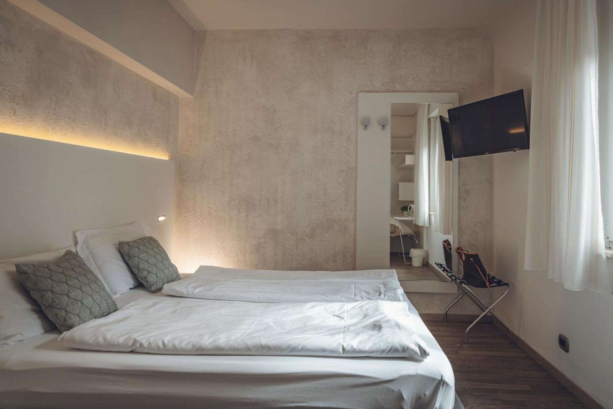 Hotel Villa Alberta Nago-Torbole Екстер'єр фото