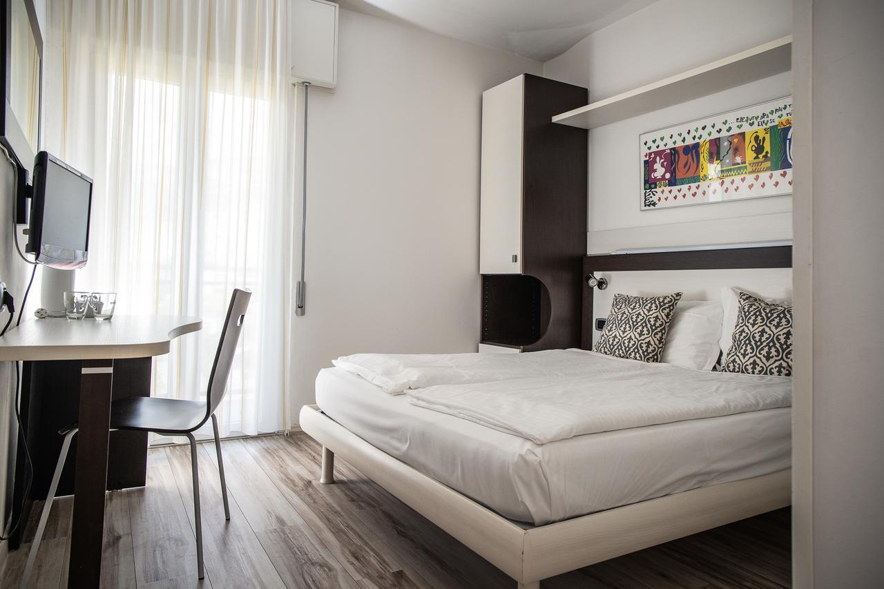 Hotel Villa Alberta Nago-Torbole Екстер'єр фото